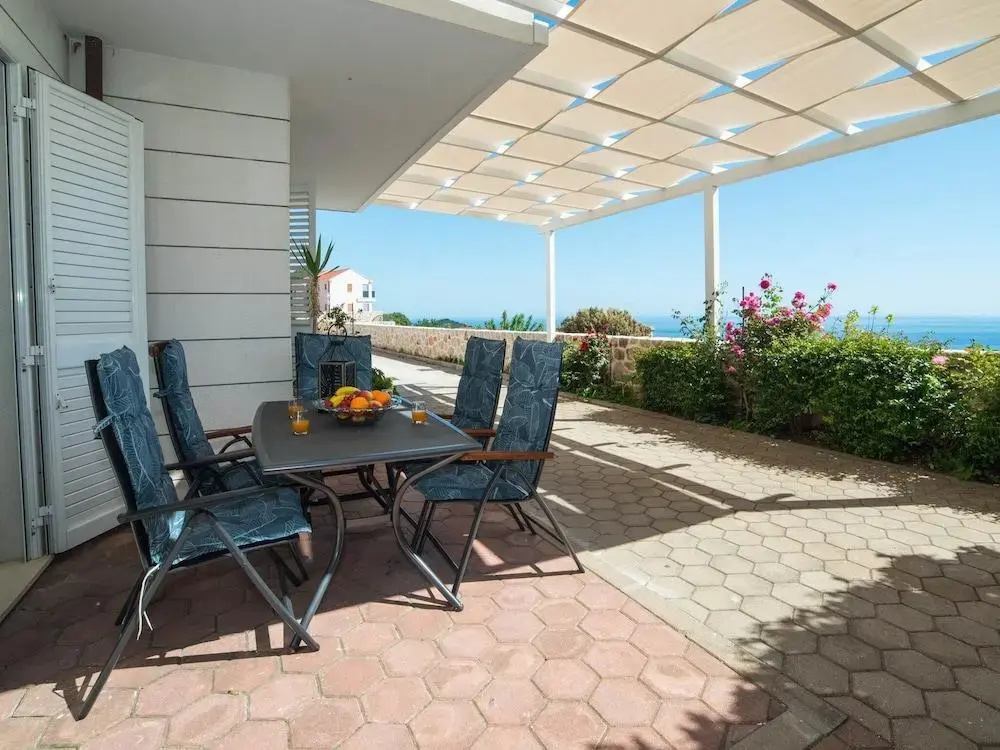 Apartment Faros