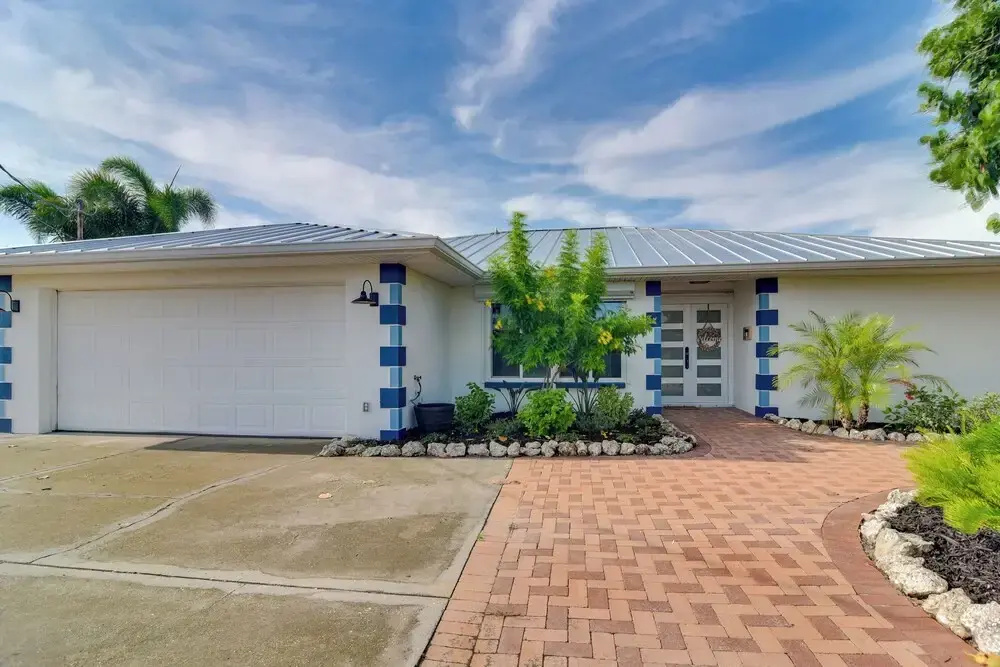Sunsets, Tight Lines & Dock: Riverfront Ruskin Gem
