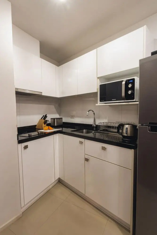 Люкс c 1 комнатой с балконом и с видом на горы в First Choice Grand Suites