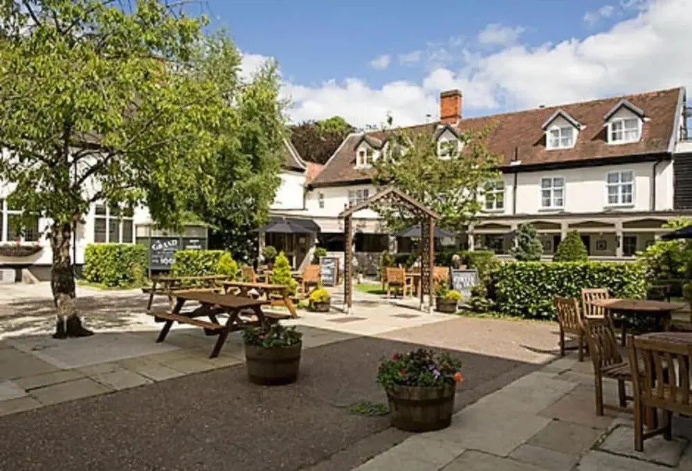 The Bell Hotel Thetford by Greene King Inns - Général