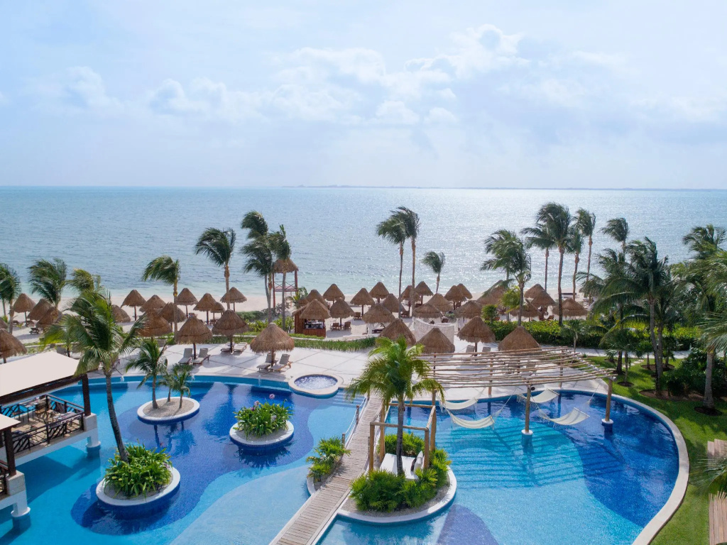Beach & Waterfront