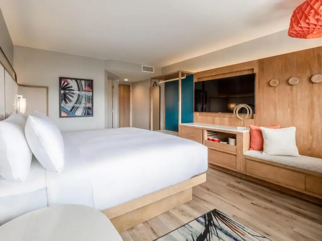 Premium Double room with garden view (full double bed)