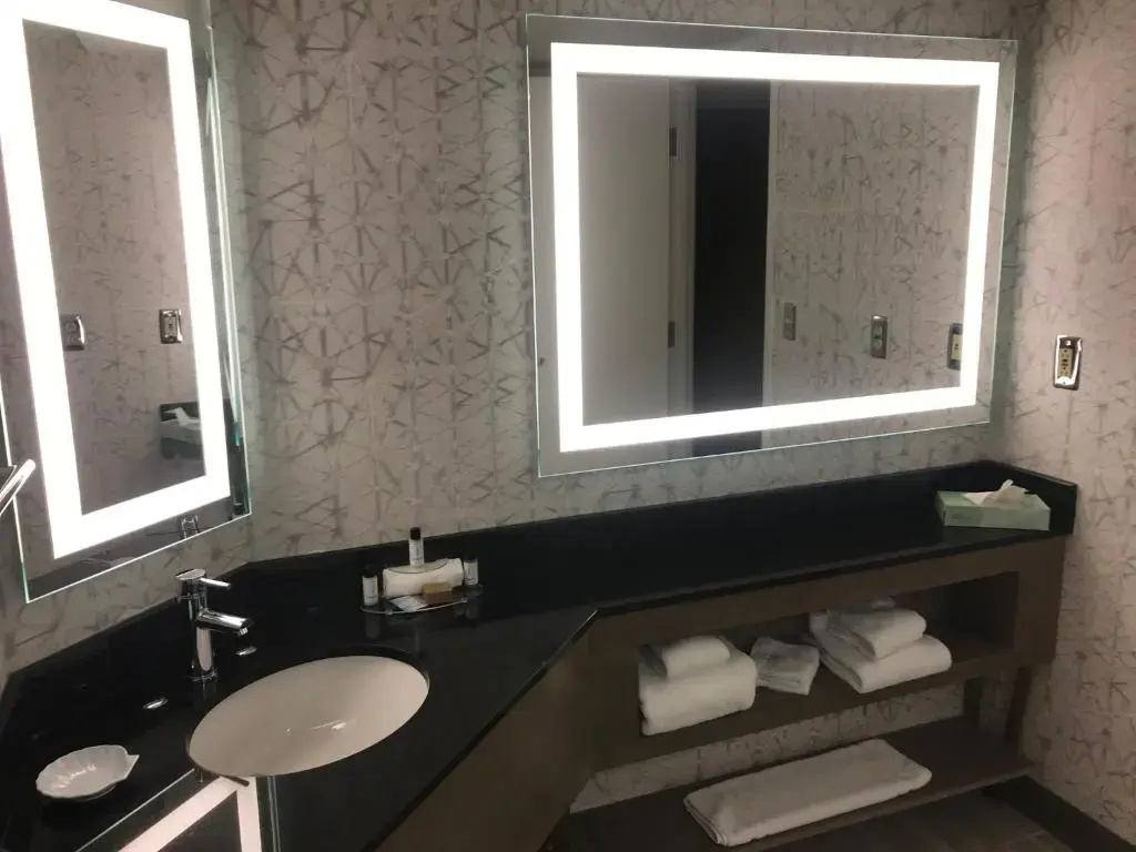Crowne Plaza Auburn Hills by IHG - Chambres