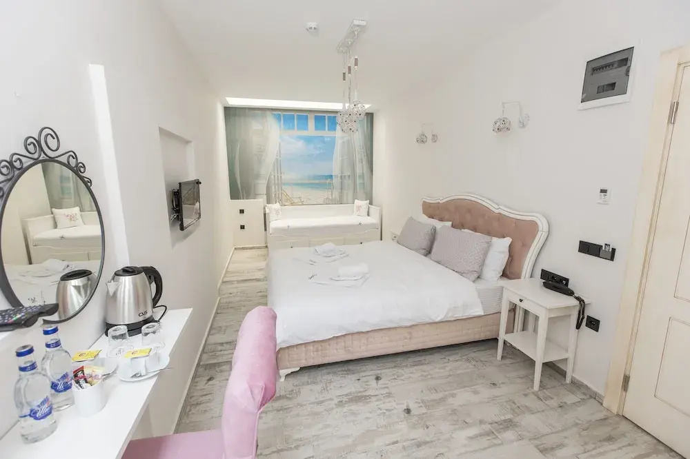 Standard Triple Basement room