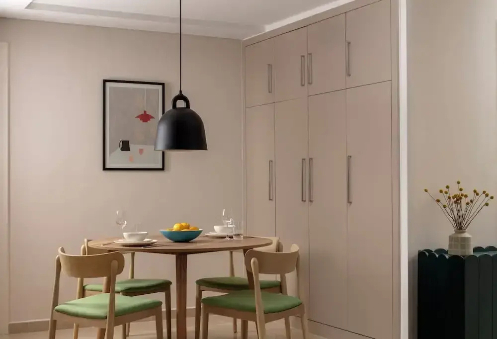 Четырёхместный люкс с 2 комнатами с видом на море в Staybridge Suites Dubai Financial Centre
