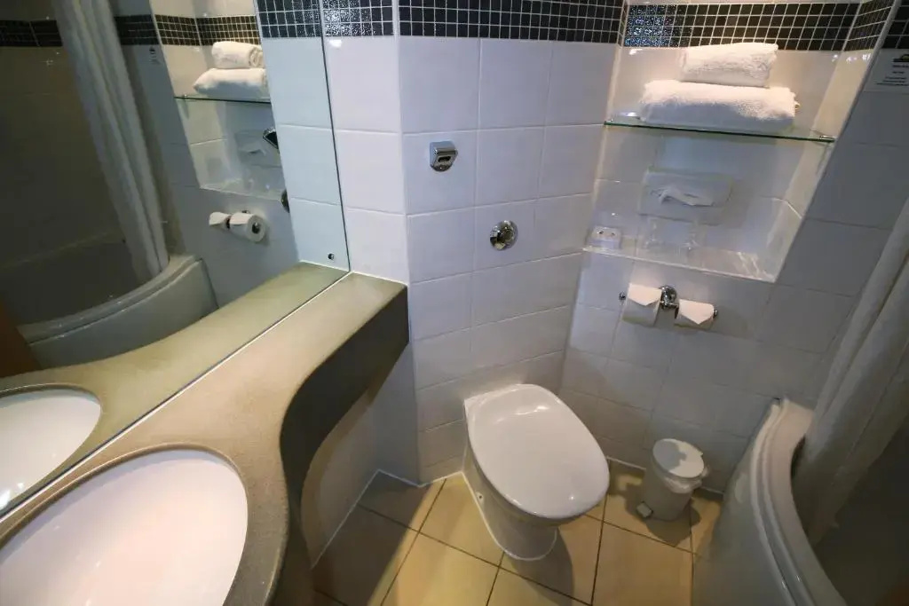 Ramada by Wyndham Wakefield - Chambres