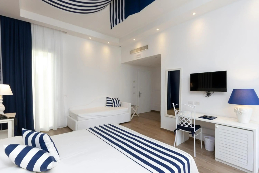 Hotel Nautilus - фото 4