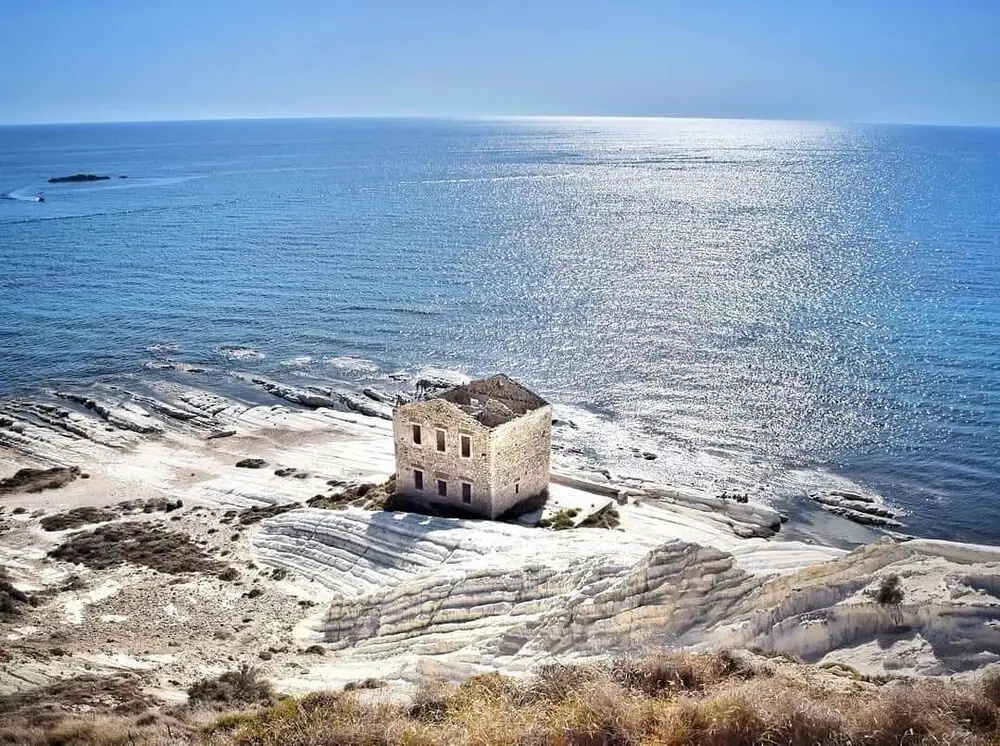 Beach & Waterfront