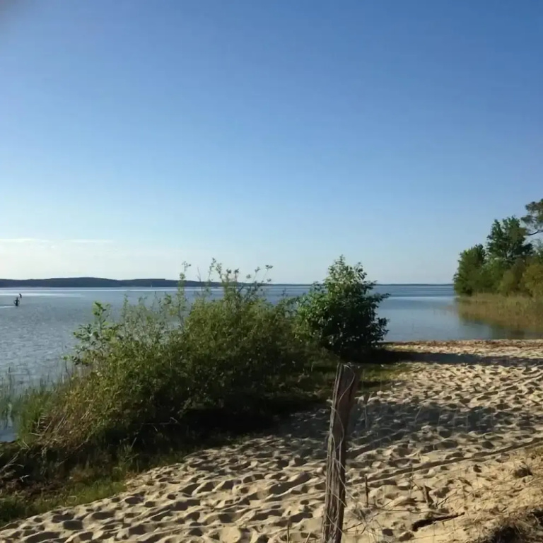Beach & Waterfront