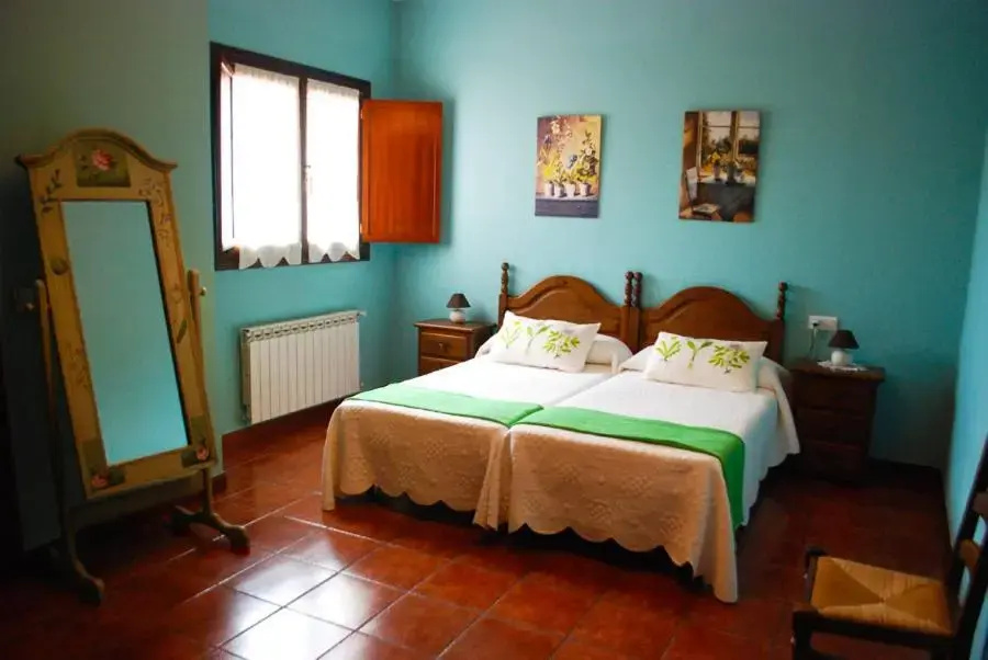 gallery_image_hidden_5