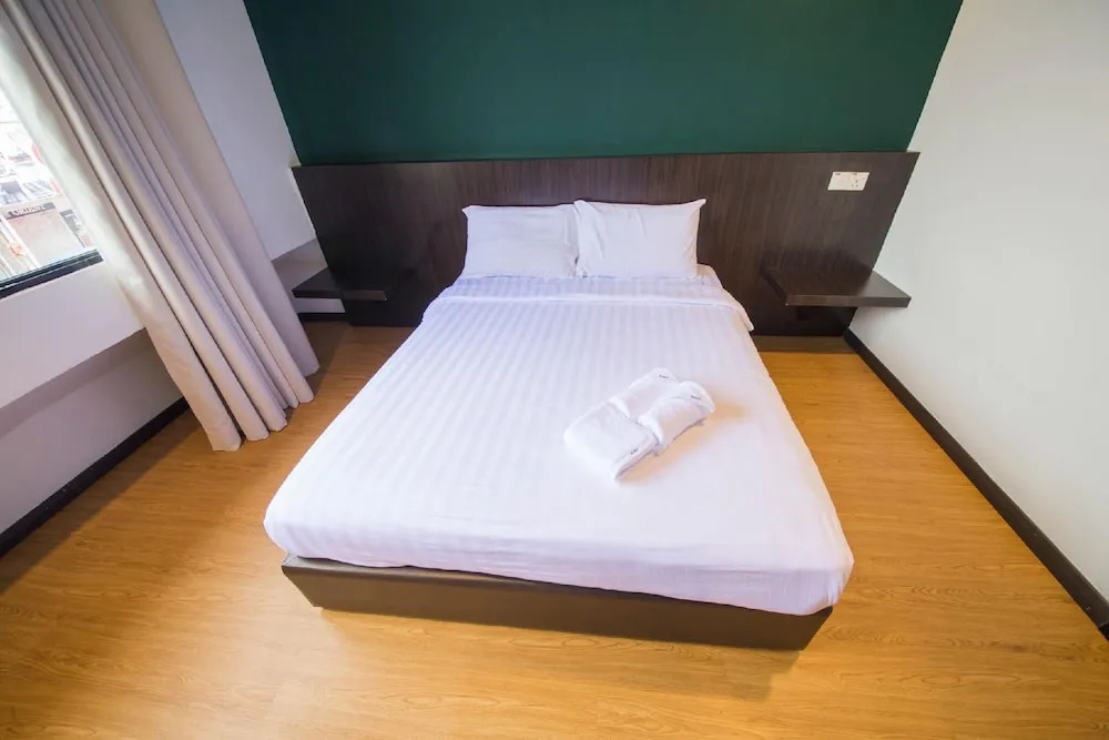 gallery_image_hidden_18