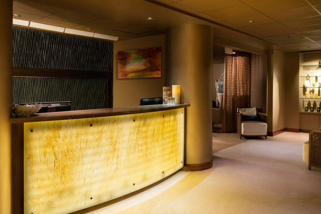 Lobby & Reception