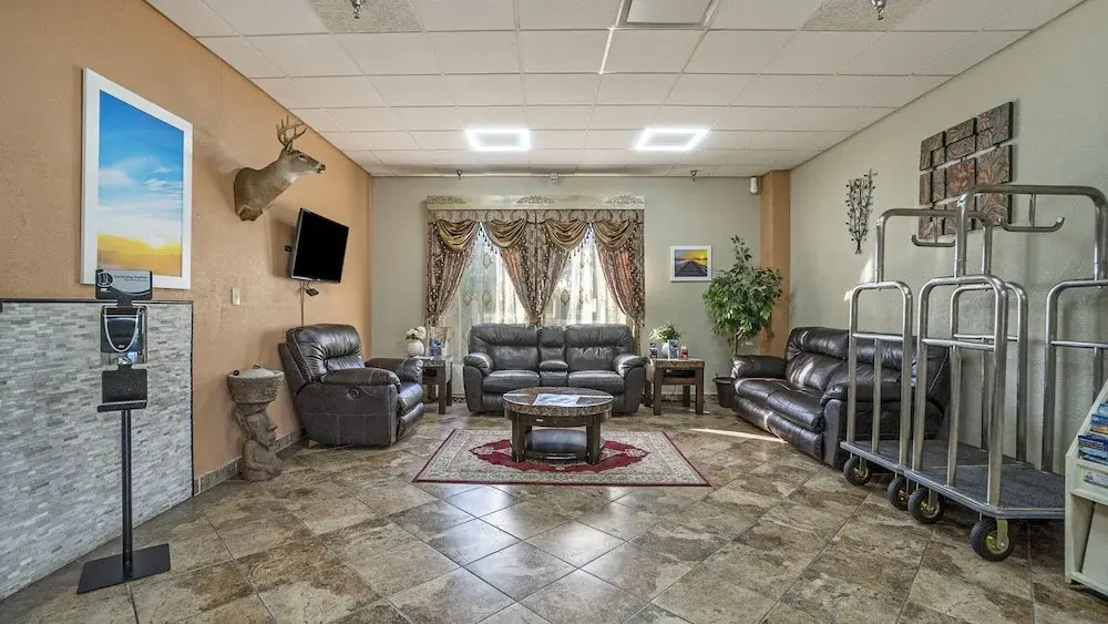 Lobby & Reception