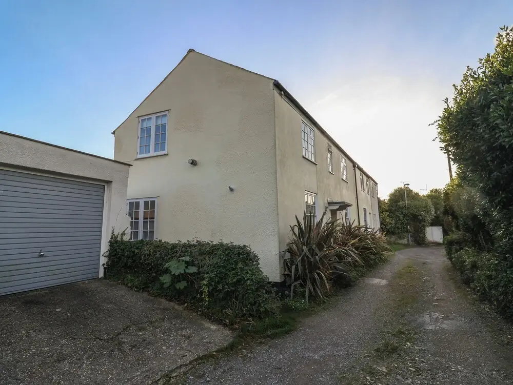 4 East Cliff