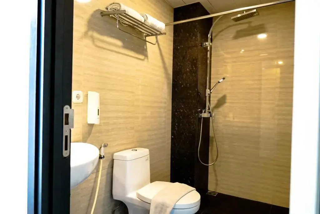 Empress Hotel Makassar - Chambres