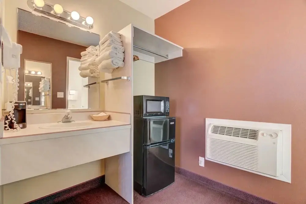 Double Suite (full double bed)