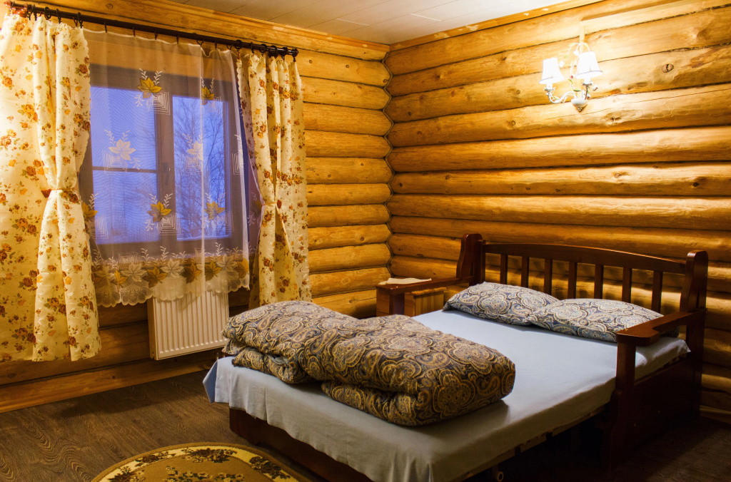Priozer'e Hotel — 4