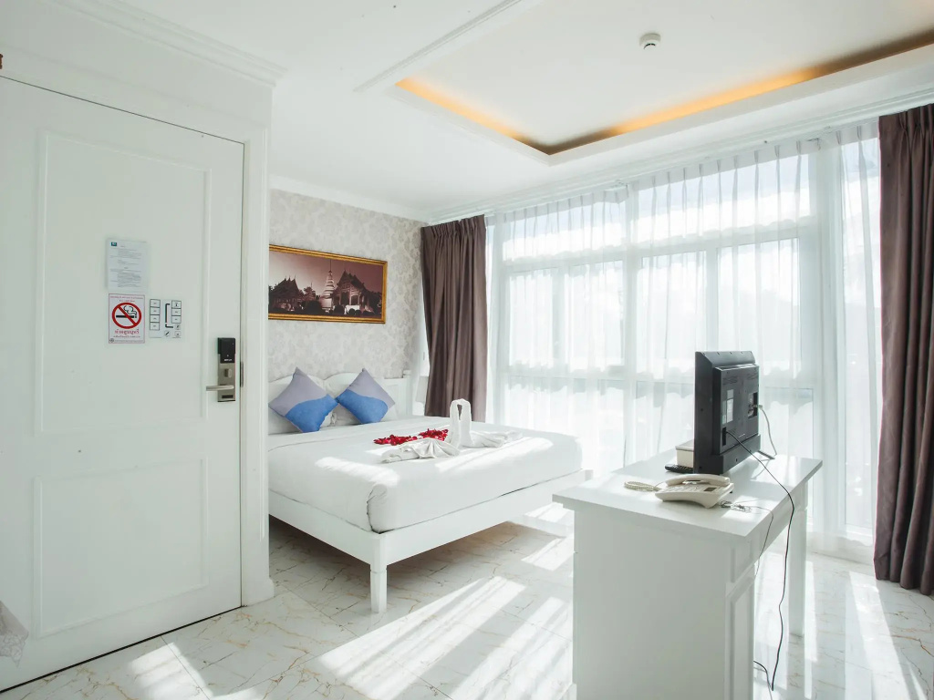 Deluxe room with river view
