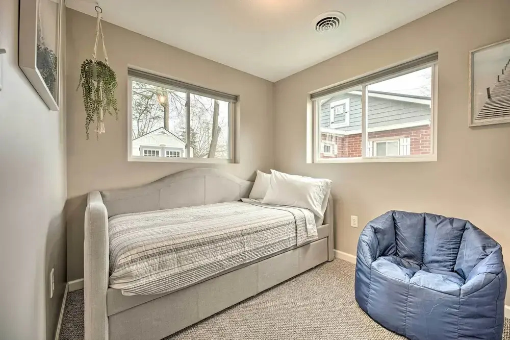 Waterfront Syracuse Home w/ Patio & Fire Pit! - фото 7