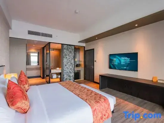 Premier Double Suite with balcony and with view (full double bed)