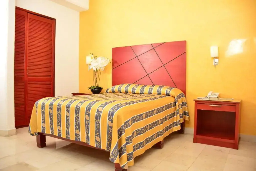 Standard Double room (full double bed)