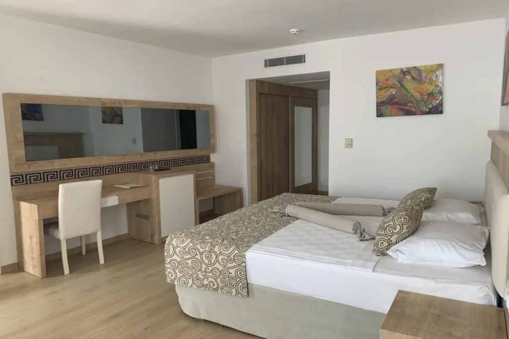 Hotel photo 12