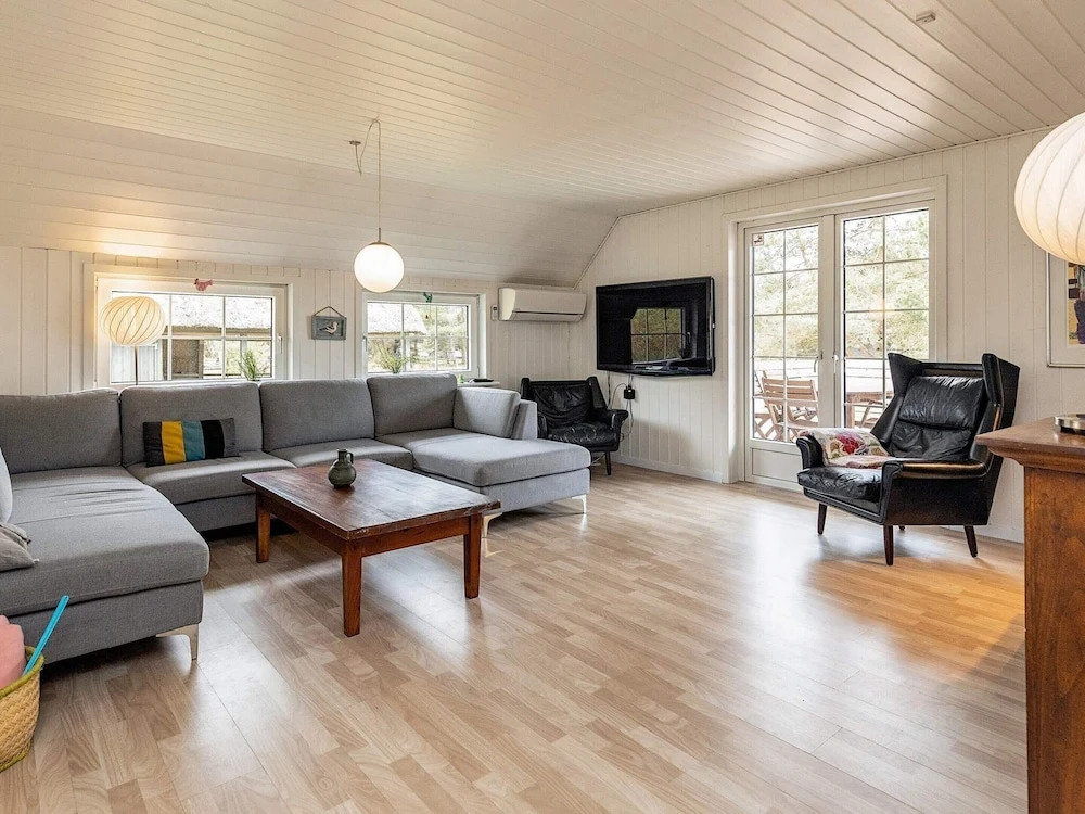 8 Person Holiday Home in Blavand-by Traum - фото 10