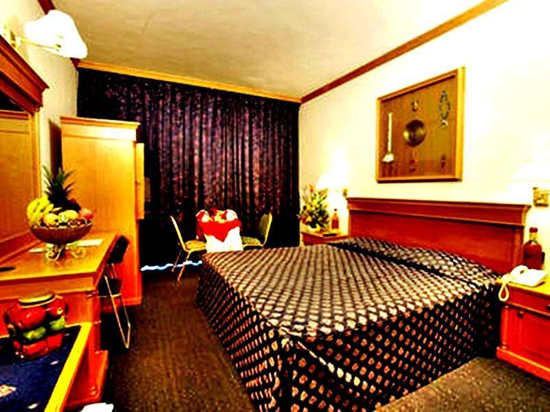 Al Khaleej Hotel