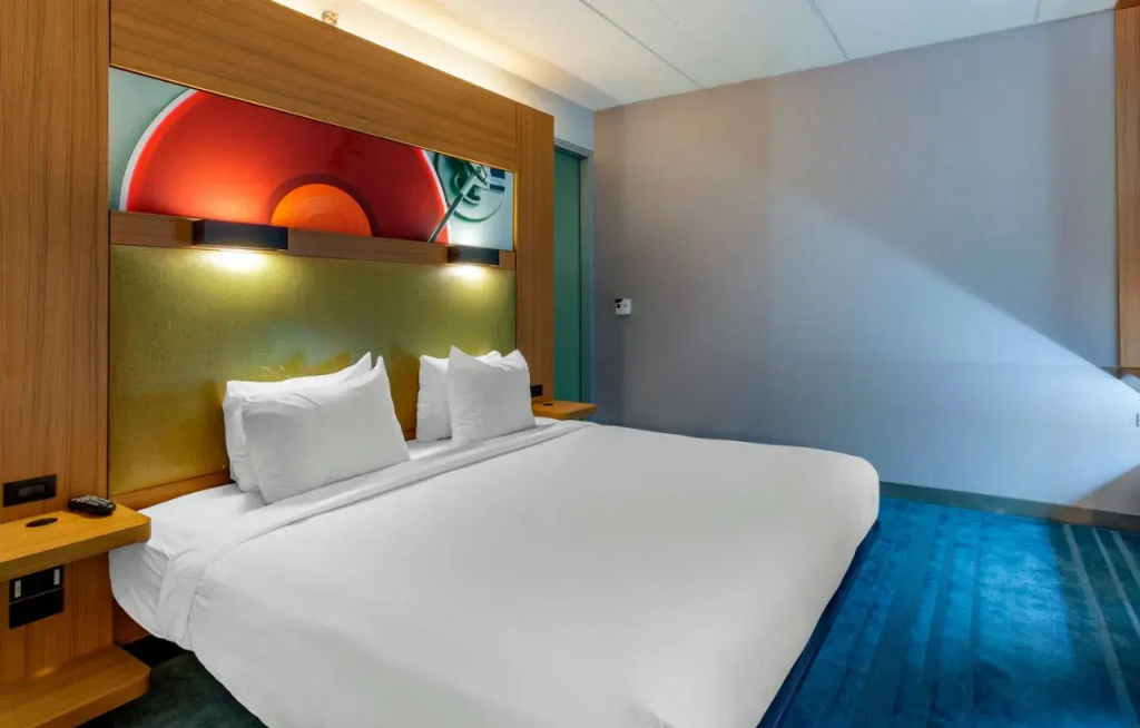 Aloft Tempe