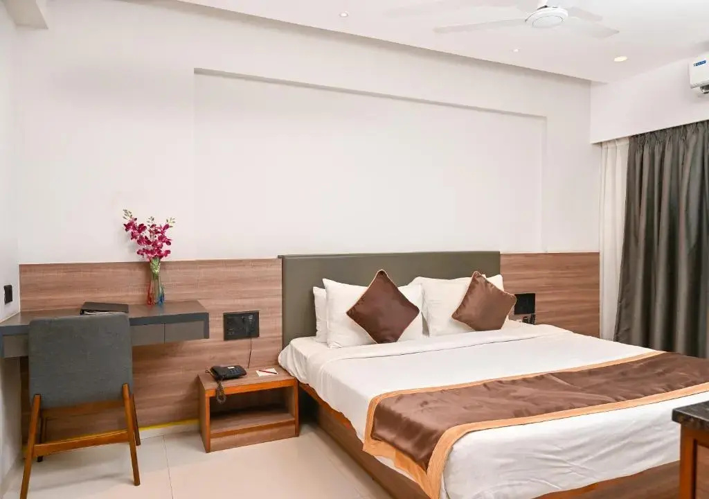 Standard Double room (full double bed)