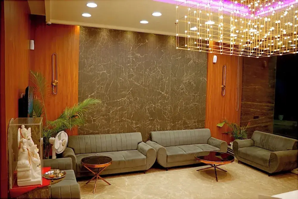 The Sky Imperial Hotel Kailash — фото 6