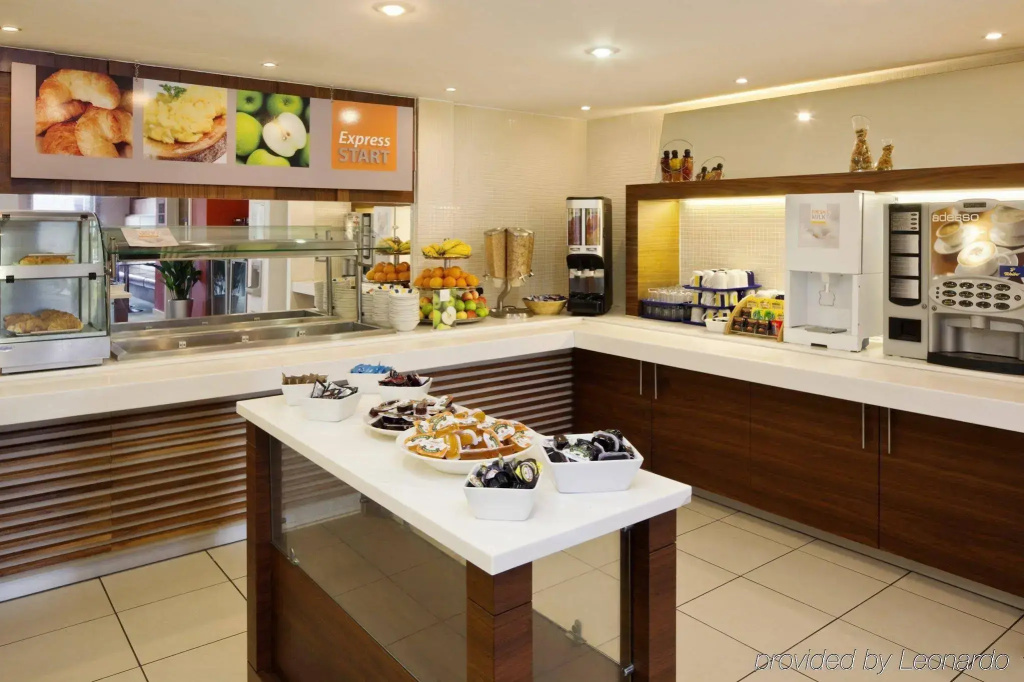 Holiday Inn Express Stevenage by IHG - Général