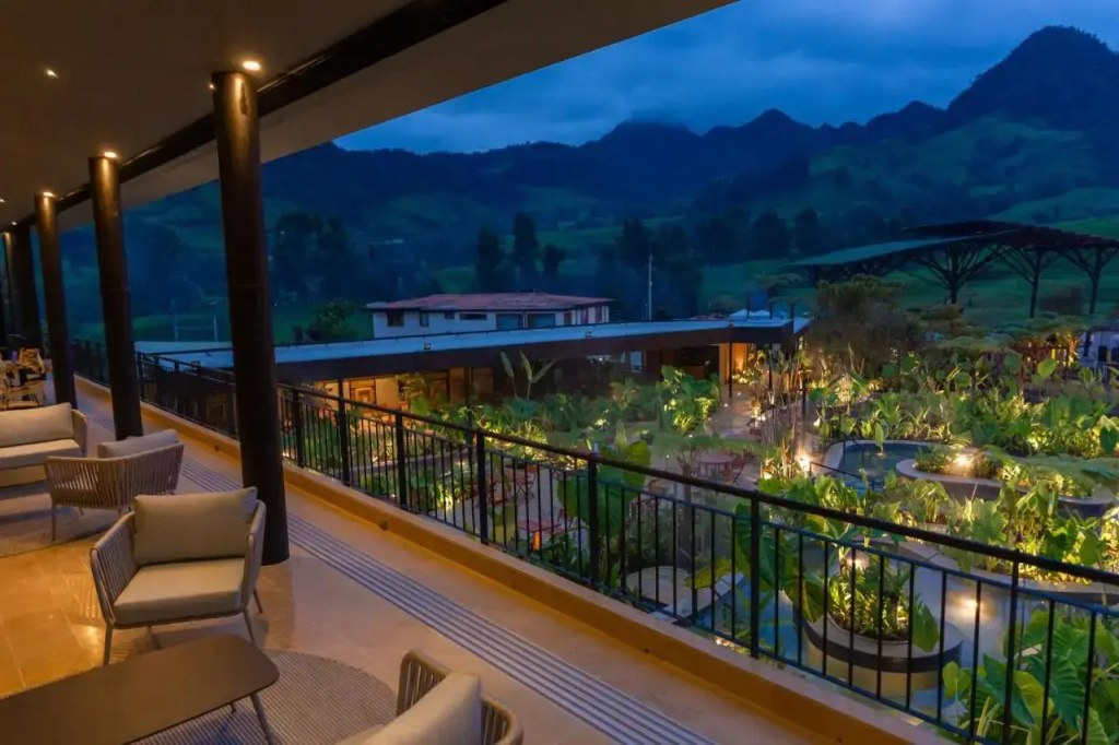 Balcony & Terrace