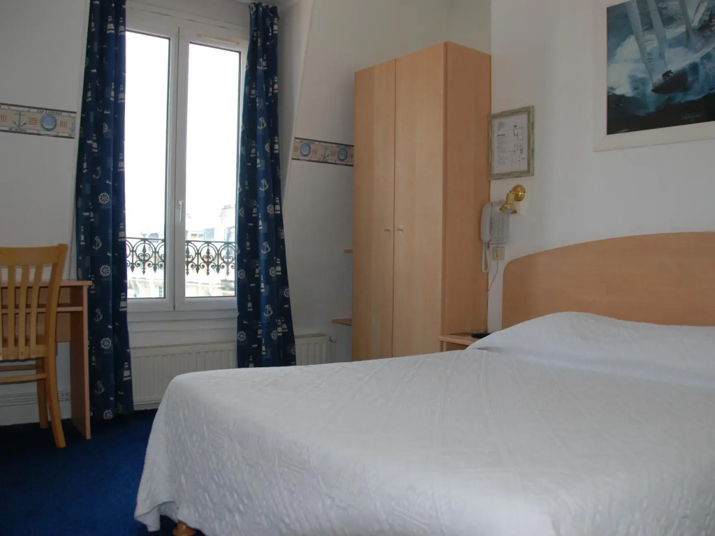 Standard Double room (full double bed)
