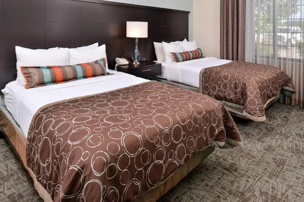 Staybridge Suites O'Fallon Chesterfield by IHG - Chambres