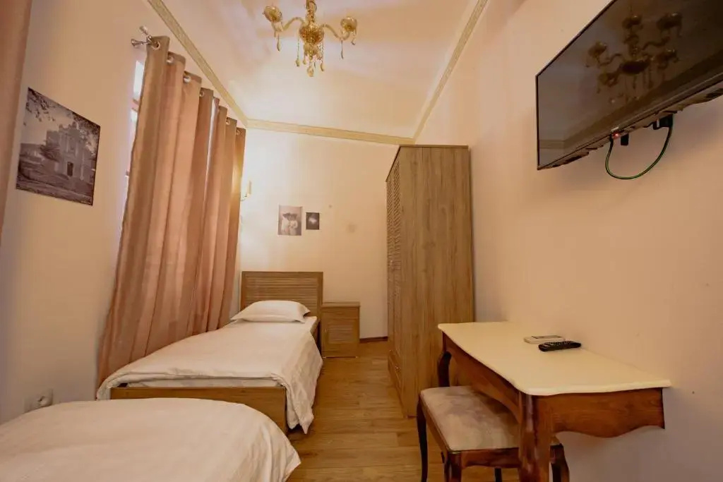 Economy Double room (twin beds)