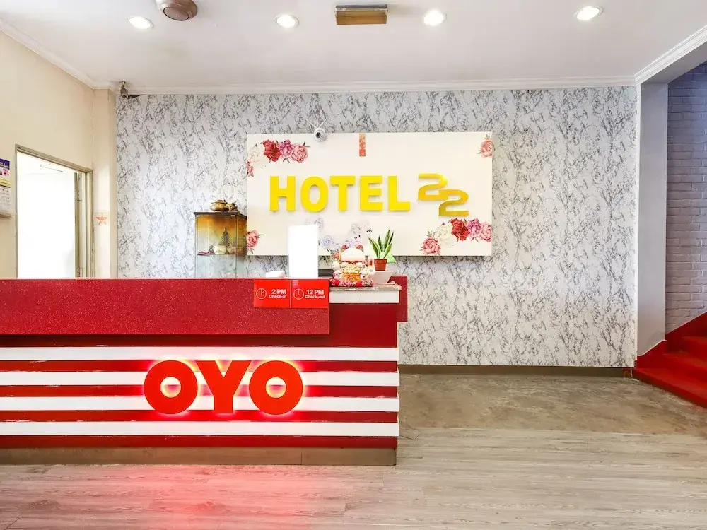 Lobby & Reception