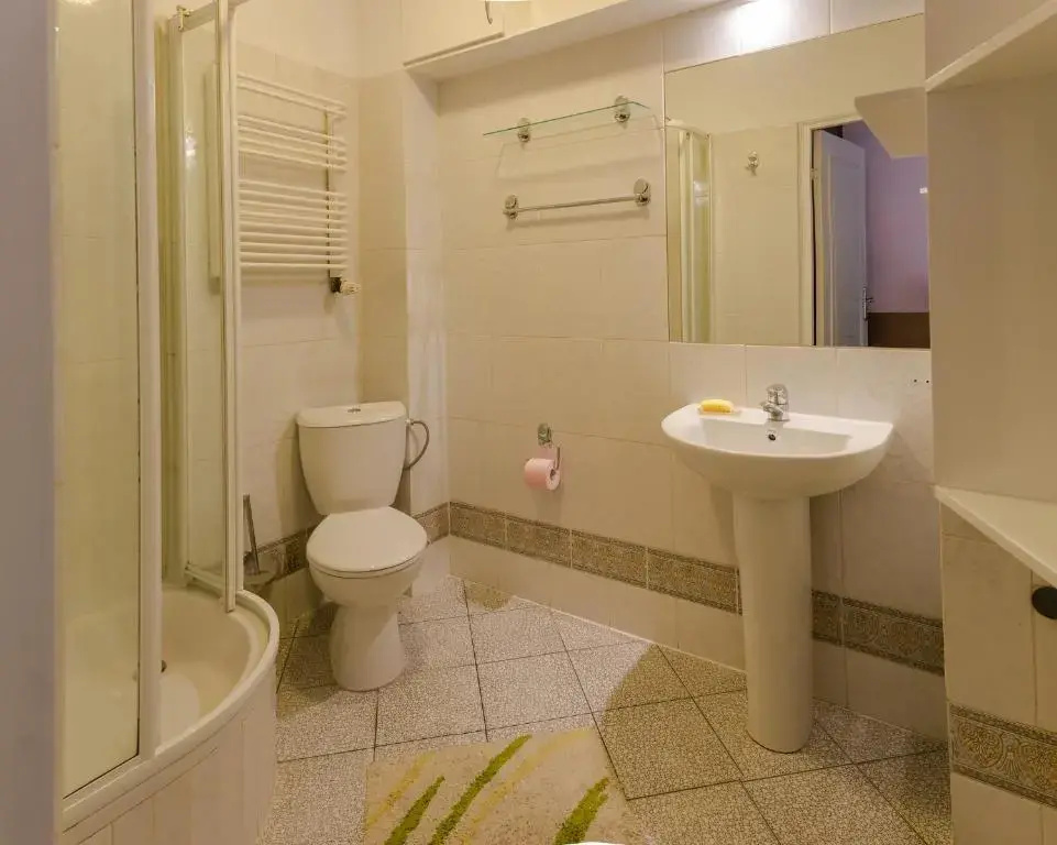 Economy Double room (twin beds)