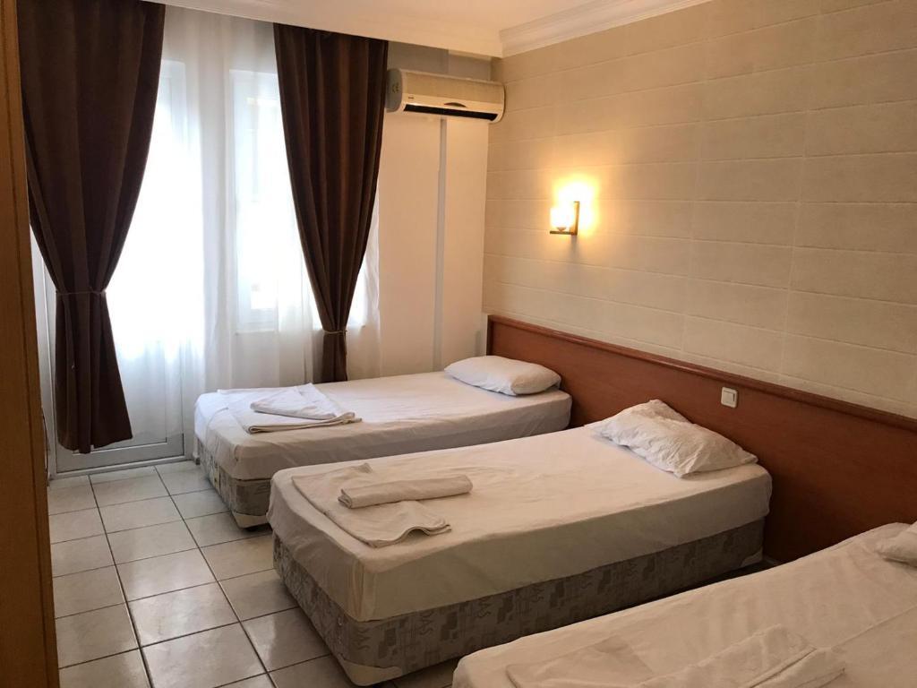 Трёхместный номер Standard в Moonlight Hotel