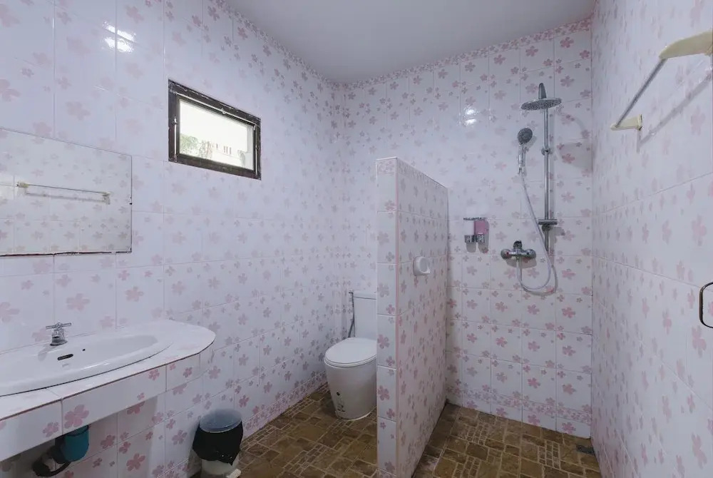 Бунгало с балконом в Kataonsea Bungalows