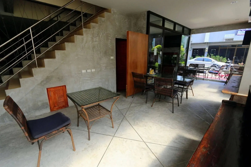 Hotel photo 12