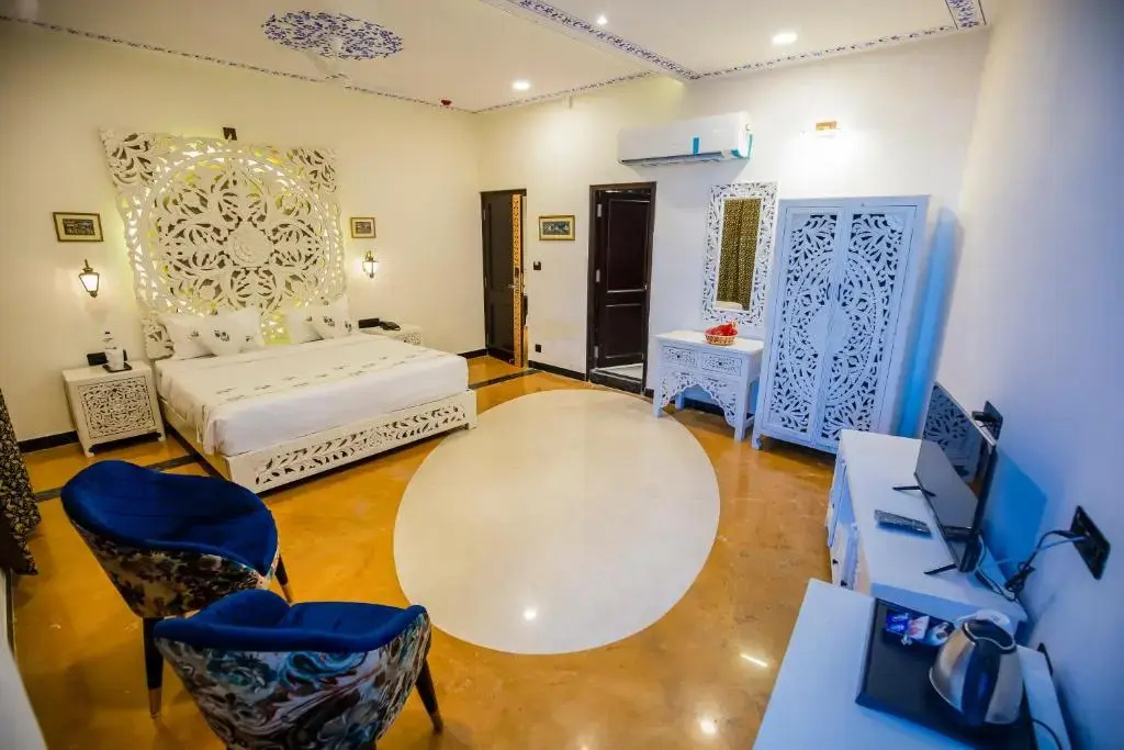 Hotel photo 12