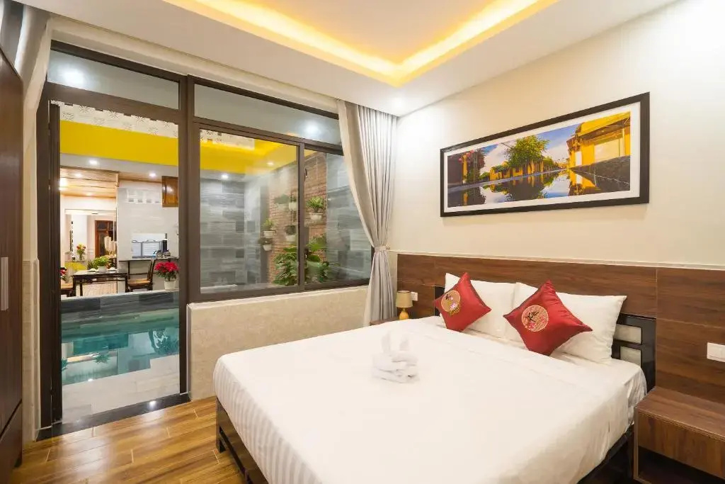 Deluxe Double room with balcony and with pool view (full double bed)