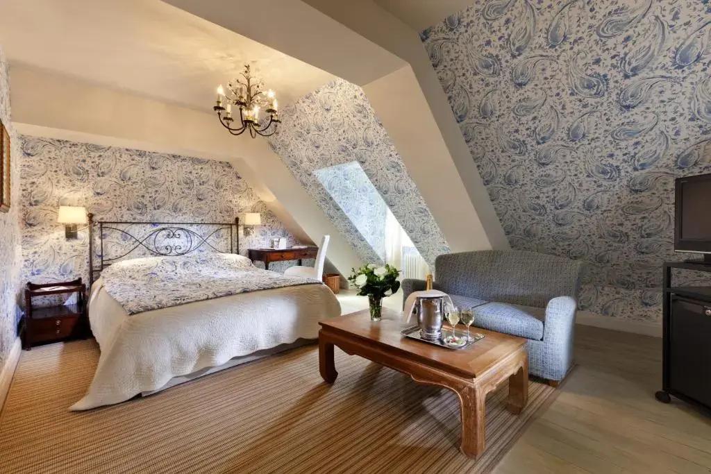 Relais et Châteaux - Château De Germigney - Chambres