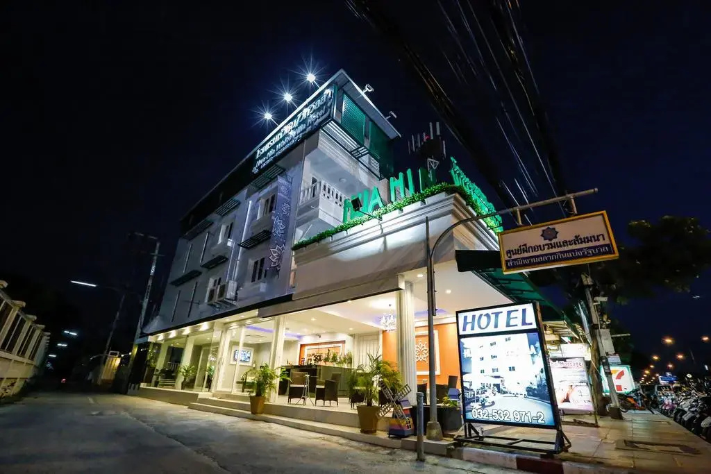 Hua Hin White Villa