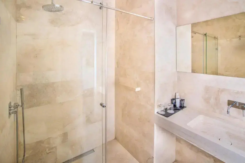 Golden Crown Hotel - Chambres