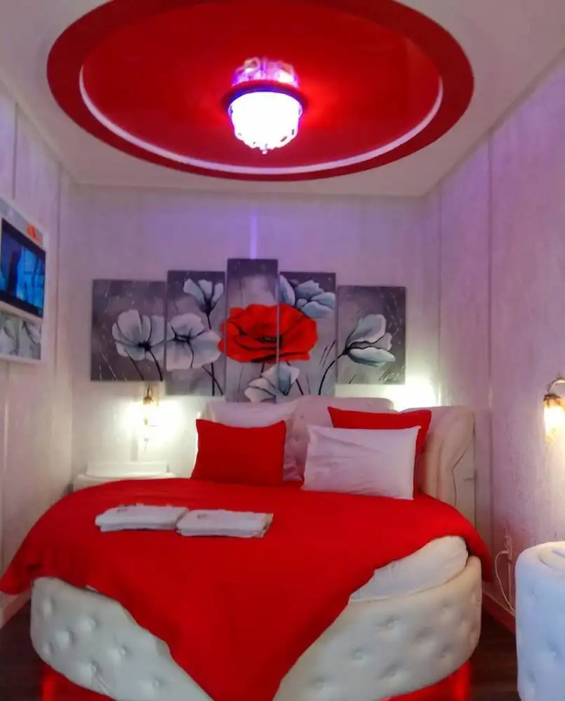 1 Bedroom Deluxe Apartment