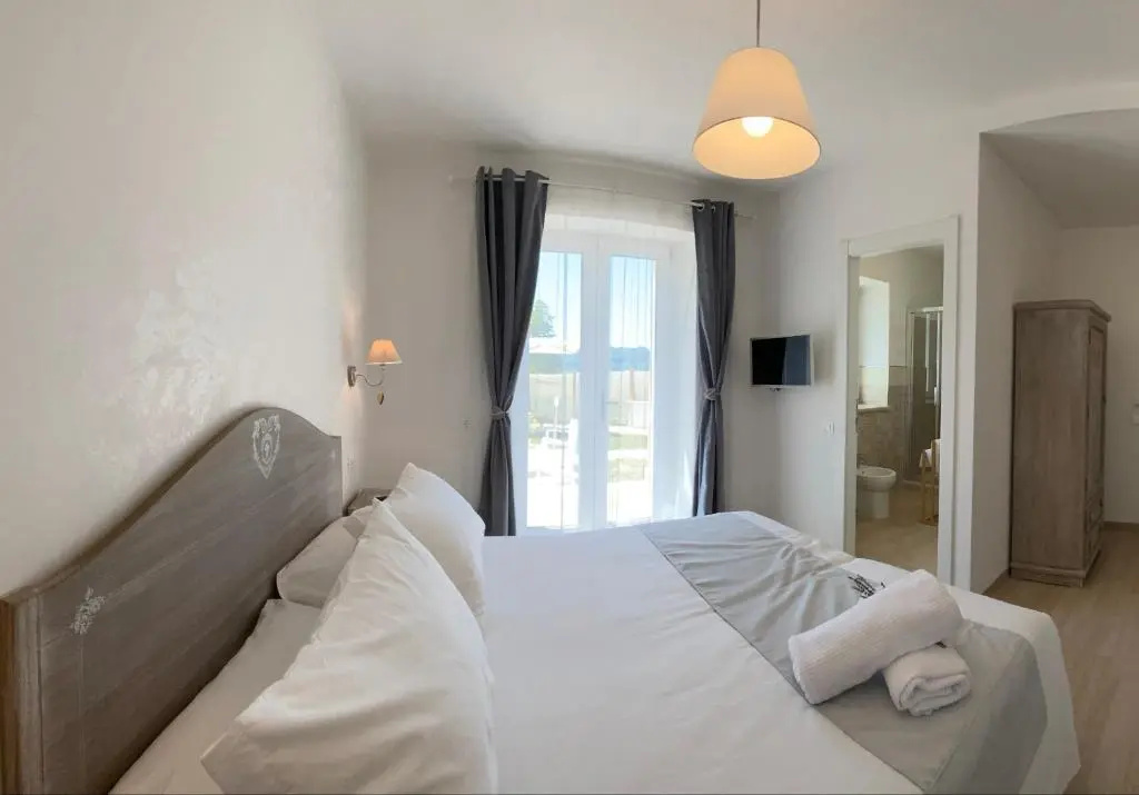 Standard Double room with view (full double bed)