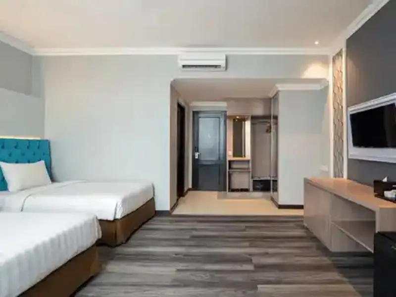 Executive Double room (full double bed)
