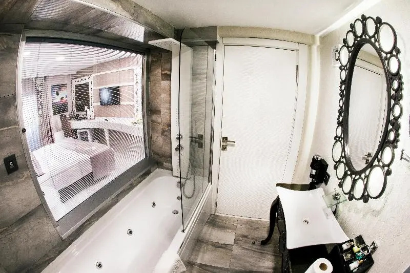 Demonti Otel - Chambres